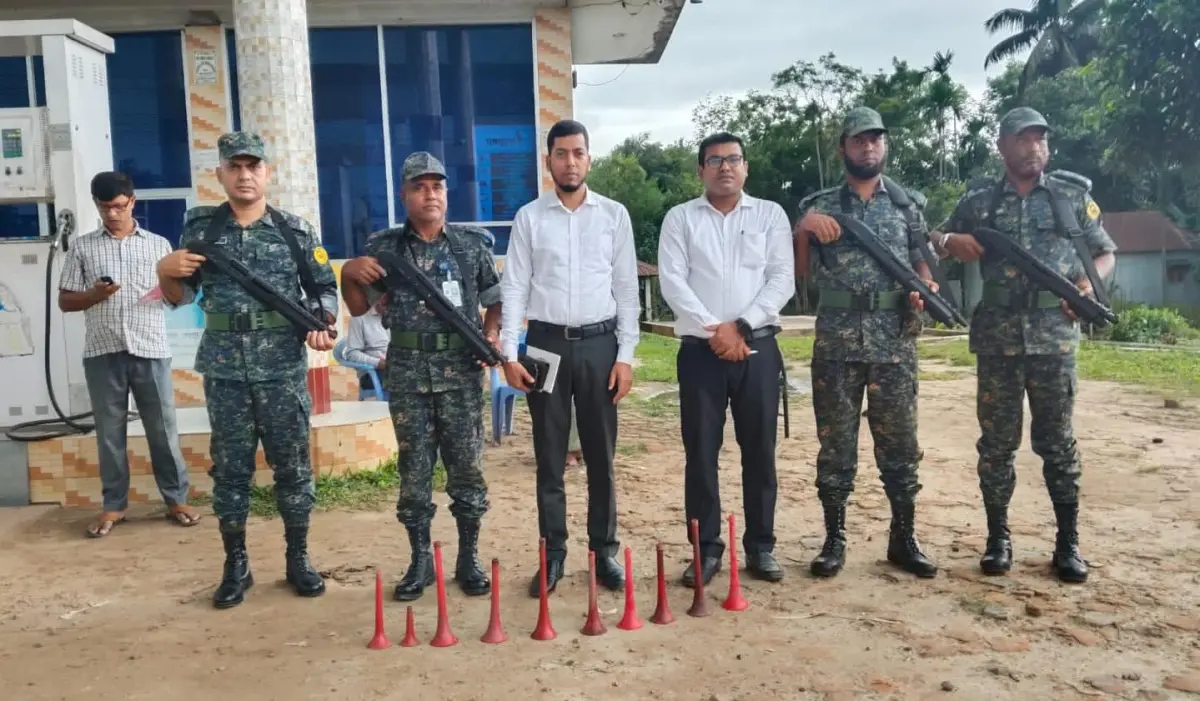 শেরপুরে শব্দ দূষণ নিয়ন্ত্রণে ভ্রাম্যমান আদালতের অভিযানে ৬ চালককে জরিমানা