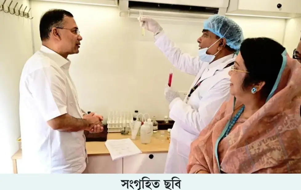 নিরাপদ খাদ্য নিশ্চিত করতে মোবাইল ল্যাব পরিদর্শন করলেন প্রধানমন্ত্রী তারেক রহমান