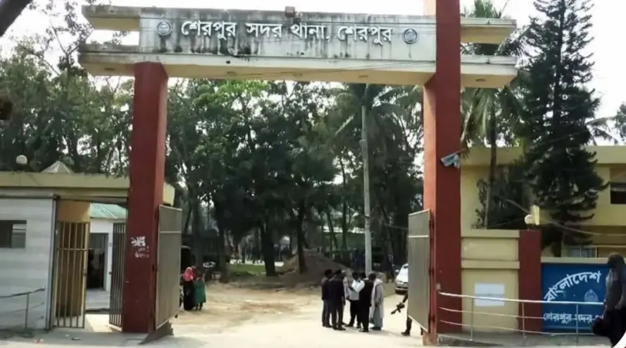 শেরপুরে চাচিকে গলা কেটে হত্যা, ভাতিজা গ্রেফতার