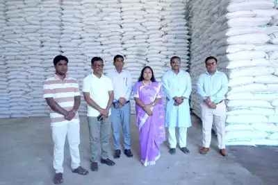 শেরপুরে সারের ন্যায্যমূল্য ও সরবরাহ নিশ্চিত করতে জেলা প্রশাসকের পরিদর্শন