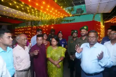 শেরপুরে দুর্গাপূজার নিরাপত্তা ও শান্তিপূর্ণ পরিবেশ নিশ্চিতে বিভাগীয় কমিশনারের পূজামণ্ডপ পরিদর্শন