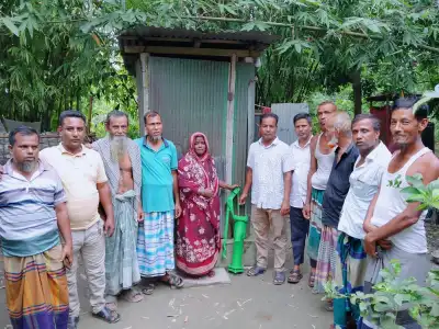 শ্রীবরদীতে দুস্থ ও দরিদ্র পরিবারের পাশে বিএনপি নেতা অকুল, নলকূপ বিতরণ
