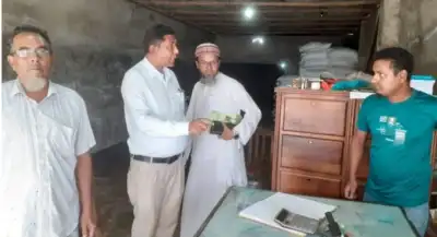 নকলায় সারের বাজার মনিটরিং, আতঙ্কিত না হওয়ার আহ্বান কৃষি বিভাগের