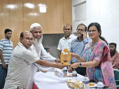 শেরপুর পৌরসভায় ১১ জন কর্মকর্তা-কর্মচারীর বিদায় সংবর্ধনা অনুষ্ঠিত